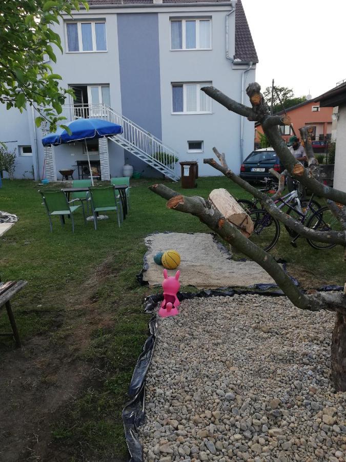 Apartmany Mk U Modre Kocky Nové Hrady Dış mekan fotoğraf